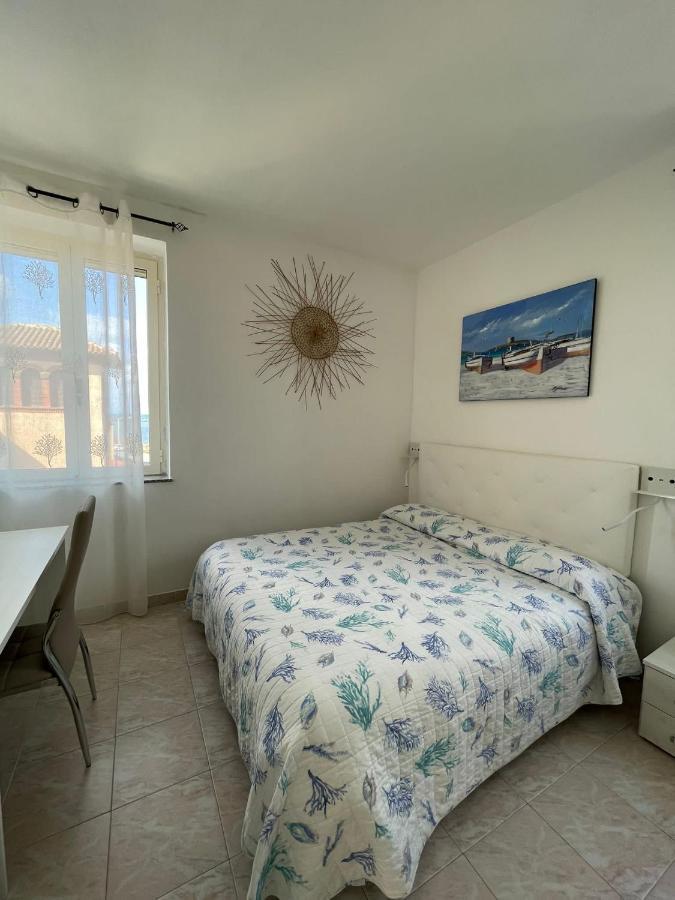 B&B Del Porto ボーザ・マリーナ エクステリア 写真